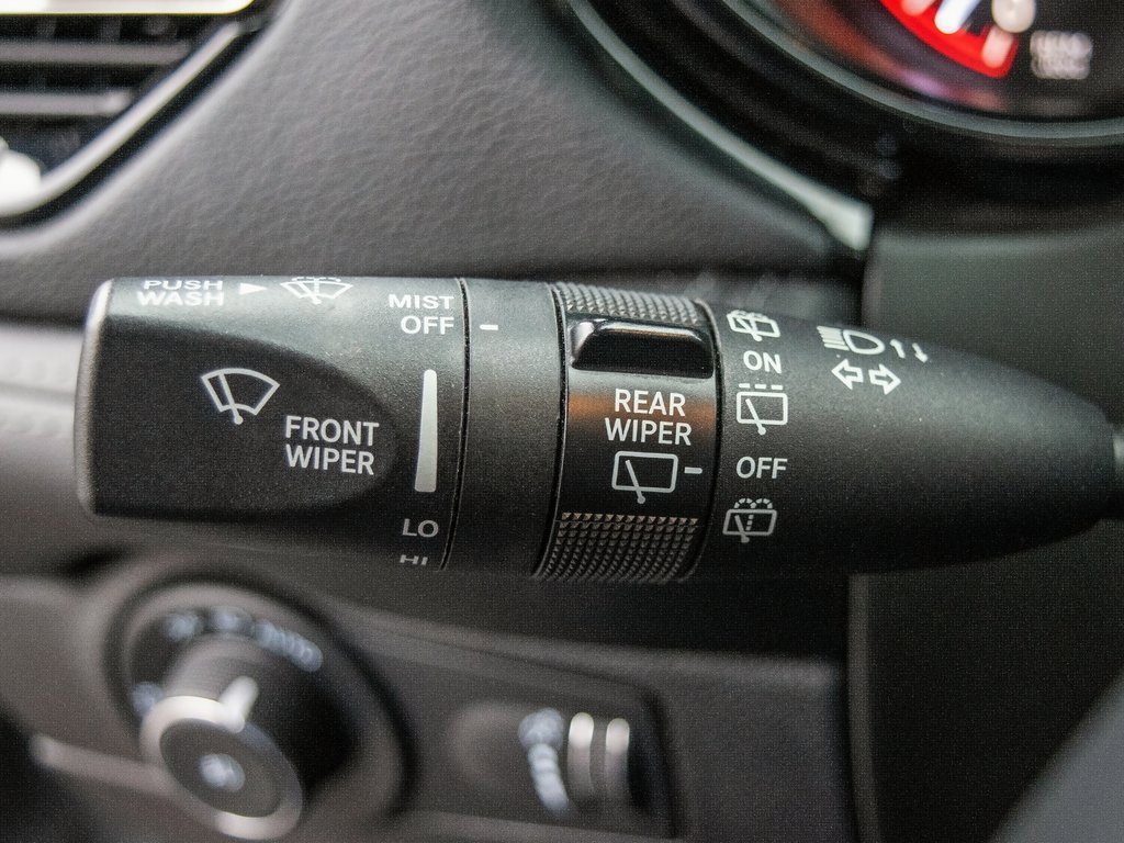 Used 2021 Dodge Durango GT w/ Technology Group image 17