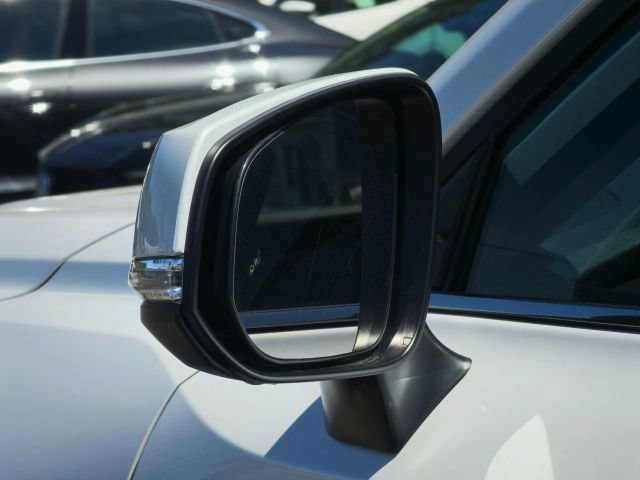 Used 2024 Toyota Grand Highlander AWD Hybrid image 12