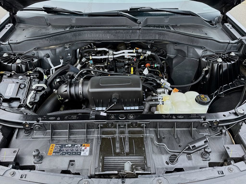 Used 2021 Ford Explorer Base image 25