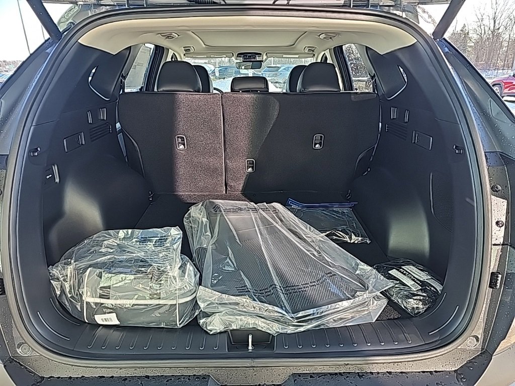 New 2026 Hyundai Tucson Limited image 40