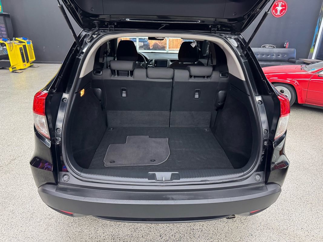 Used 2022 Honda HR-V EX image 14