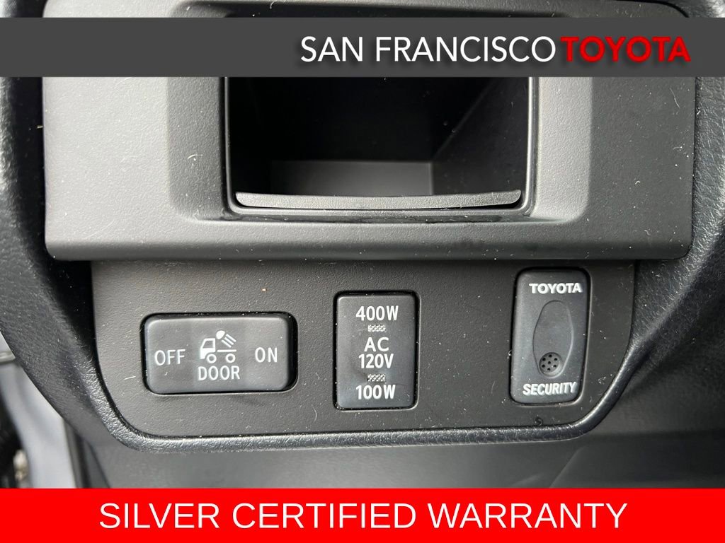 Used 2016 Toyota Tacoma TRD Sport image 33