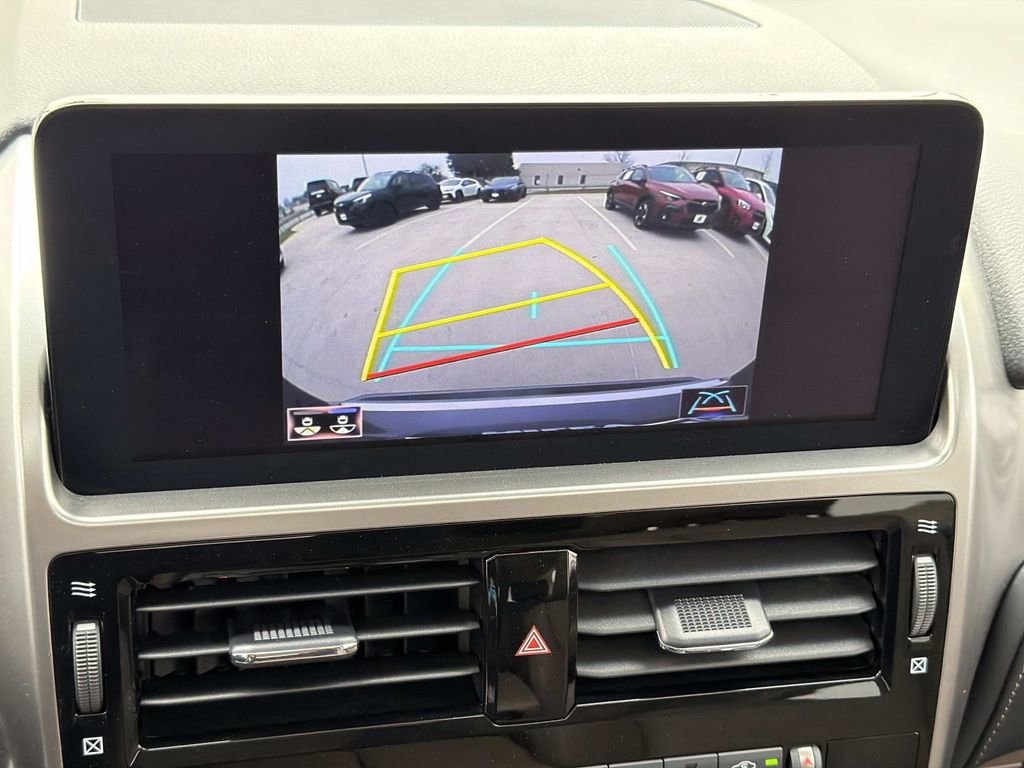 Used 2023 Lexus GX 460 Premium w/ Premium Package image 23