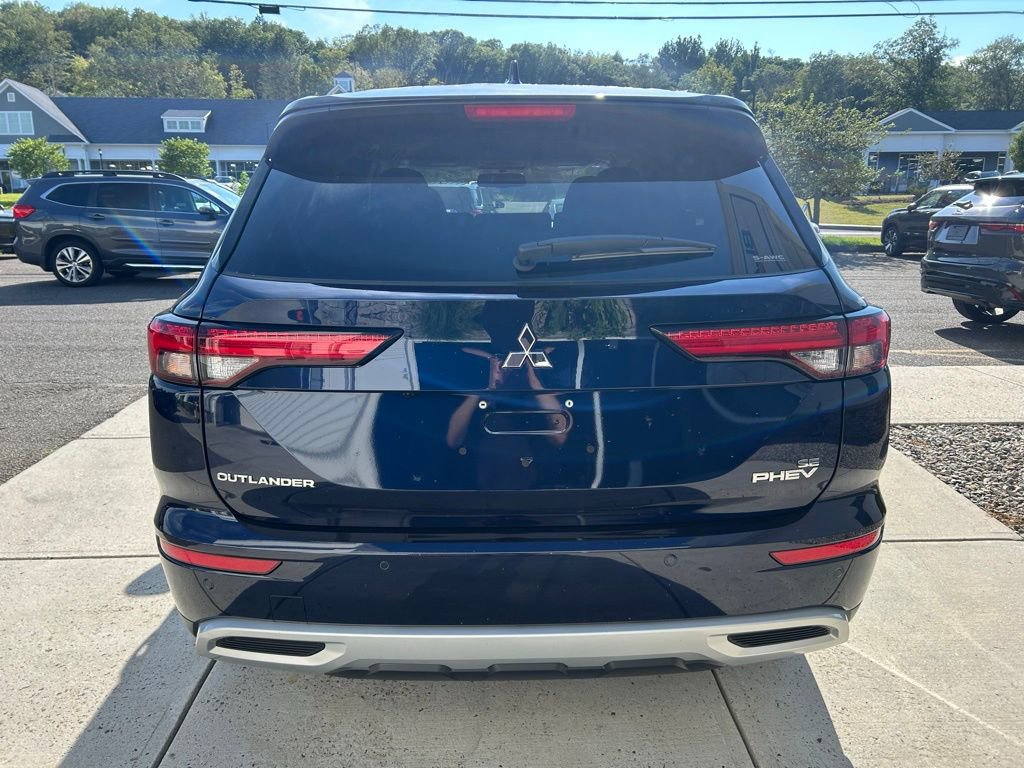 New 2025 Mitsubishi Outlander SE AWD/4WD image 3