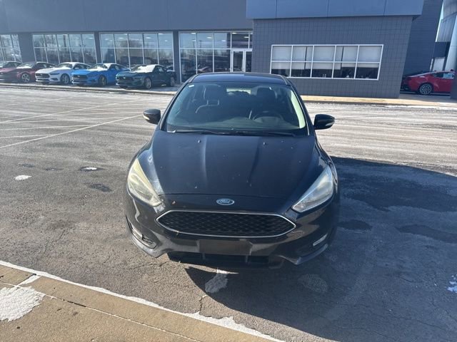 Used 2015 Ford Focus SE w/ SE Sport Package image 4