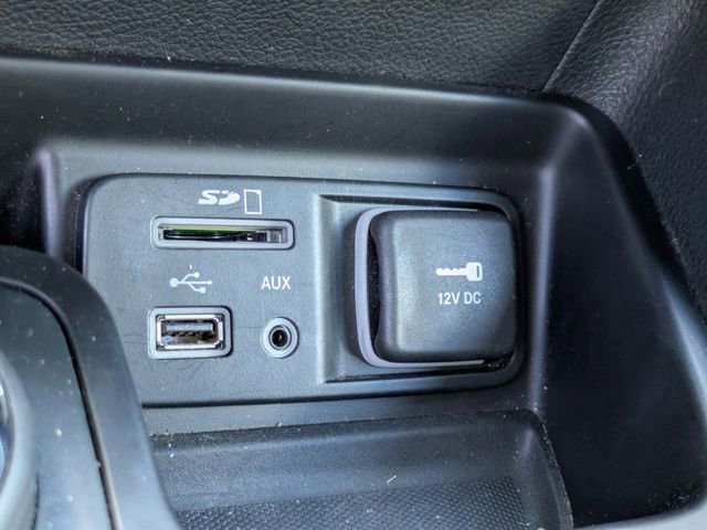 Used 2015 Jeep Cherokee Trailhawk w/ Comfort/Convenience Group image 26