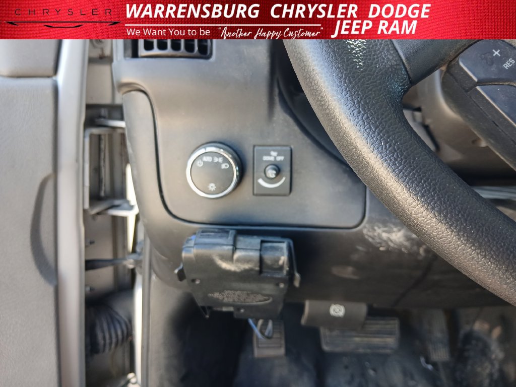 Used 2017 Chevrolet Express 2500 Extended RWD image 17