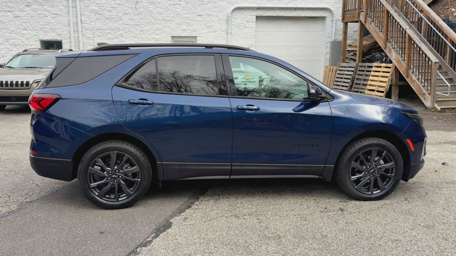 Certified 2023 Chevrolet Equinox RS image 9