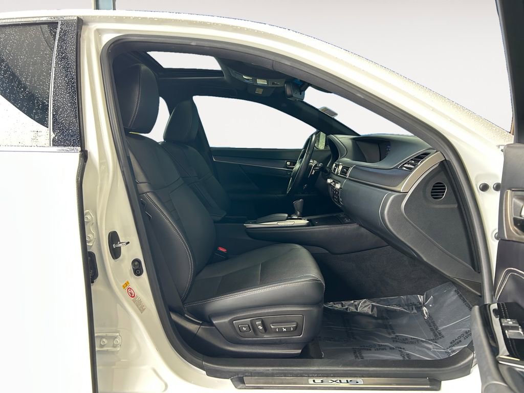 Used 2018 Lexus GS 350 F Sport image 11
