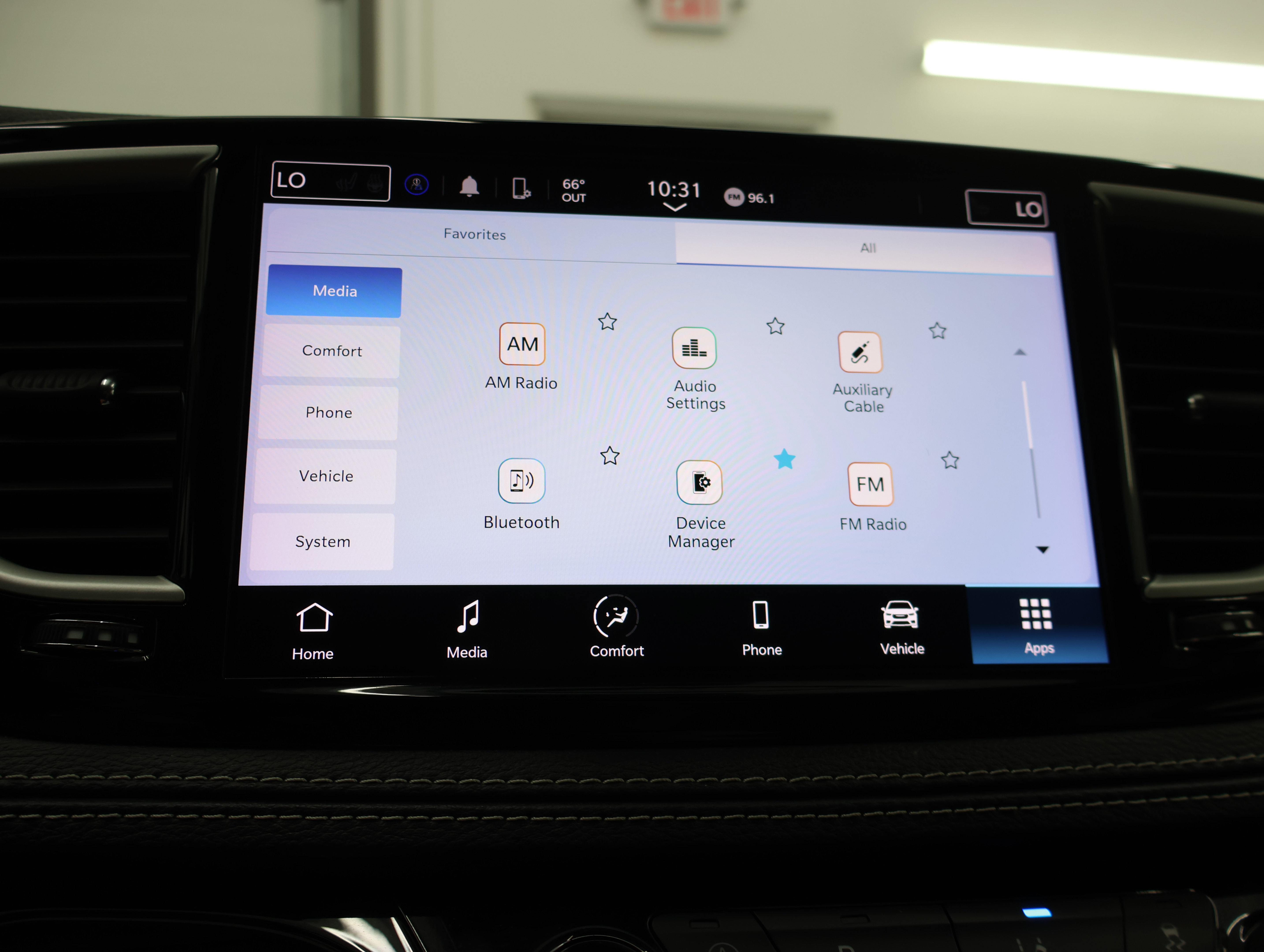 Used 2024 Chrysler Pacifica Touring-L FWD image 50