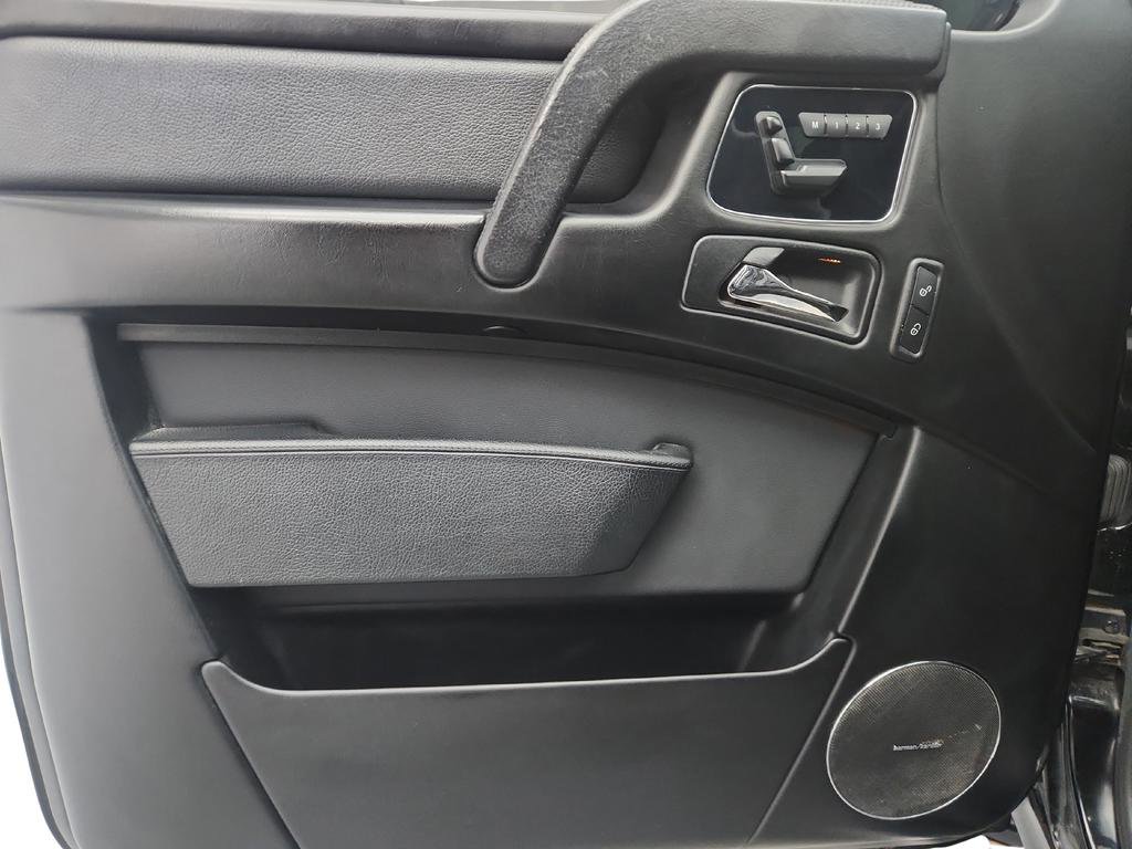 Used 2015 Mercedes-Benz G 550 image 23