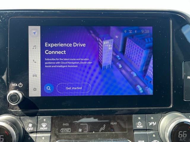 Used 2023 Toyota Highlander XLE AWD/4WD image 16