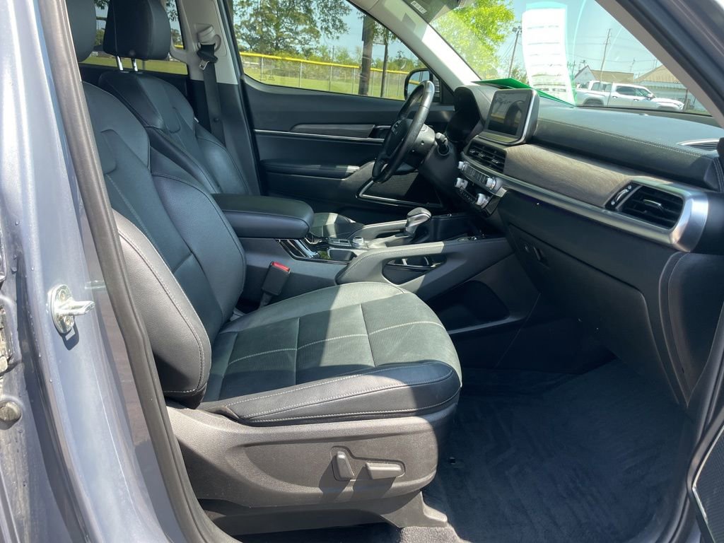 Used 2022 Kia Telluride SX w/ Nightfall Edition Package image 16