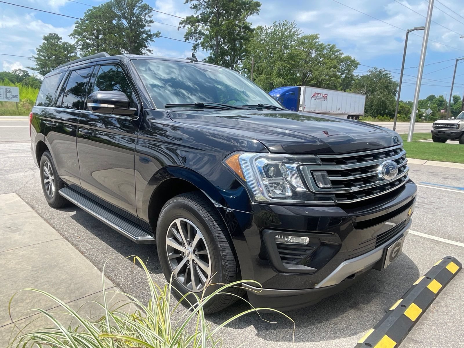 Used 2021 Ford Expedition XLT