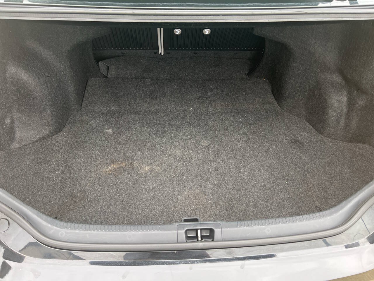 Used 2016 Toyota Camry LE FWD image 12