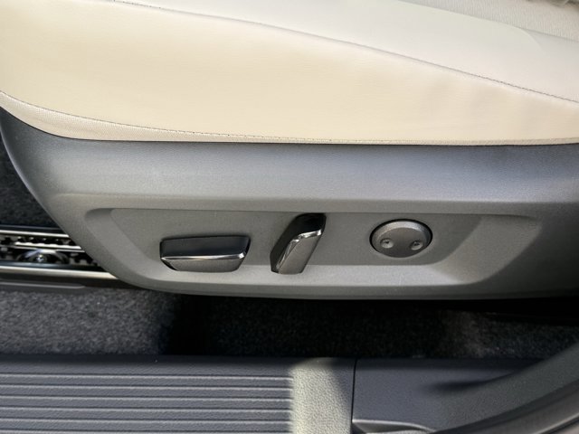 New 2026 Nissan Rogue SV image 15