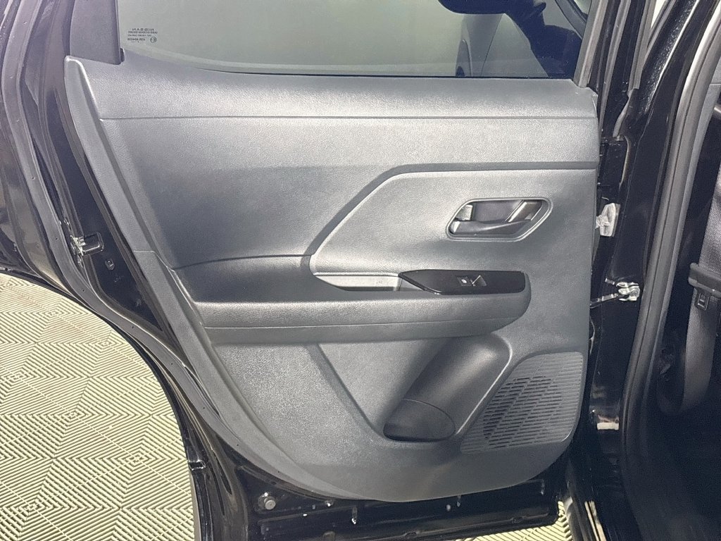 Used 2025 Nissan Kicks S AWD/4WD image 18