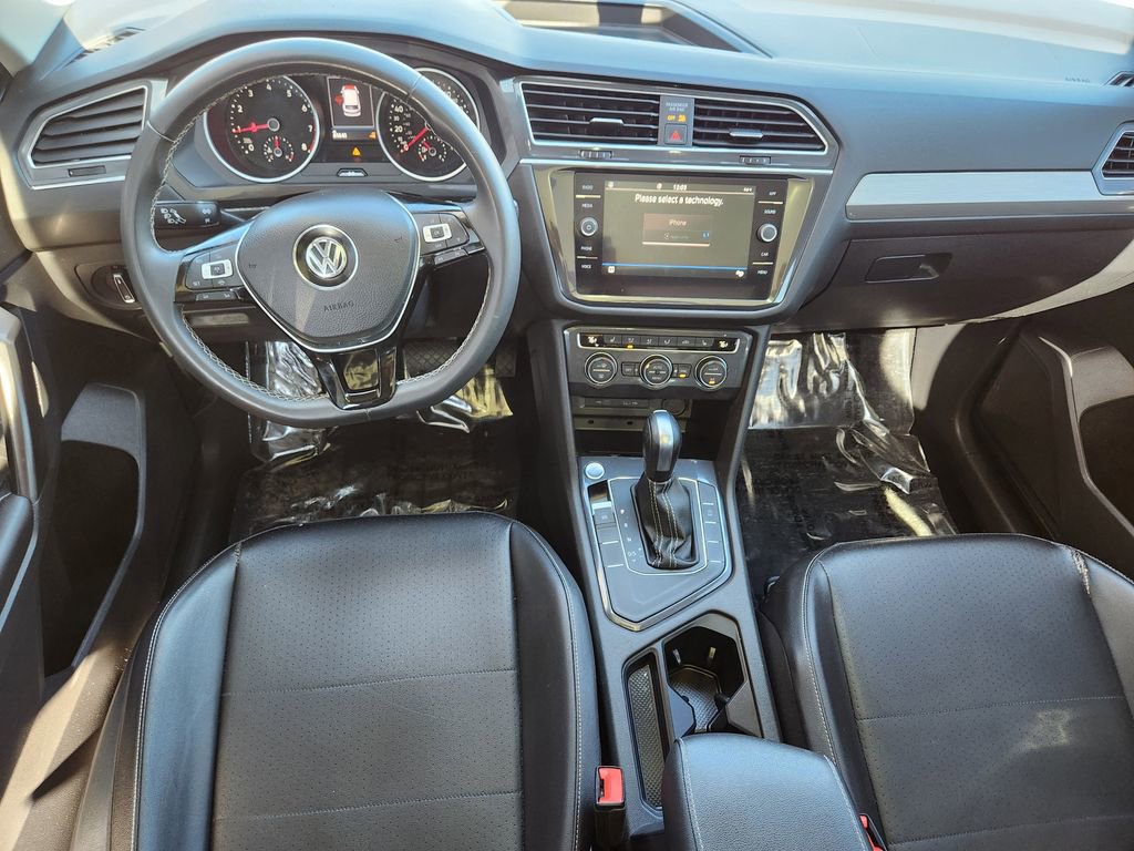 Used 2021 Volkswagen Tiguan SE image 15