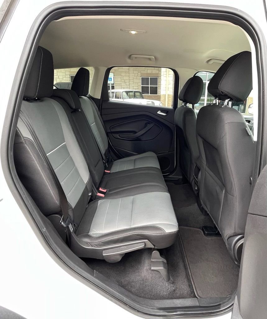 Used 2015 Ford Escape SE FWD image 28