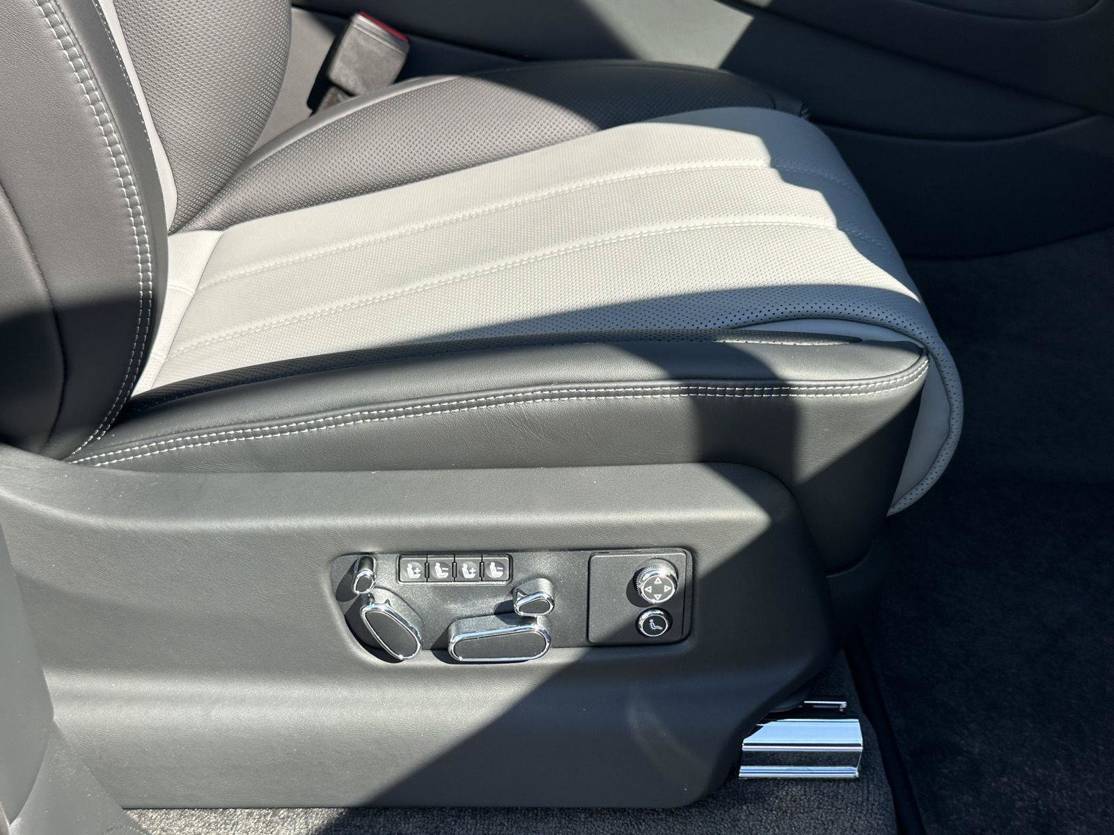 New 2027 Bentley Bentayga AWD/4WD image 20