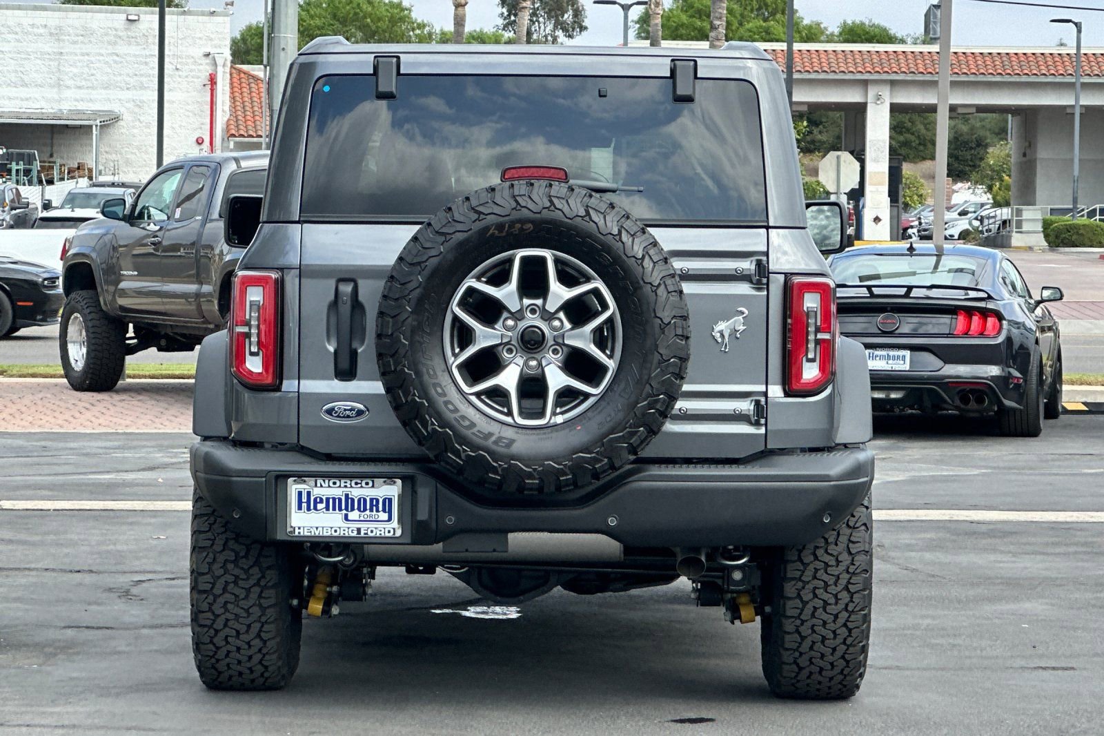 New 2025 Ford Bronco Badlands image 5