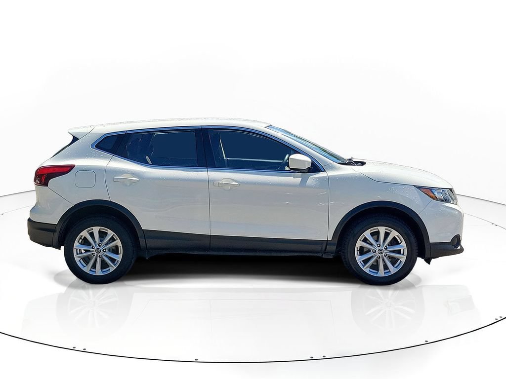 Used 2019 Nissan Rogue Sport S w/ Appearance Package AWD/4WD image 5
