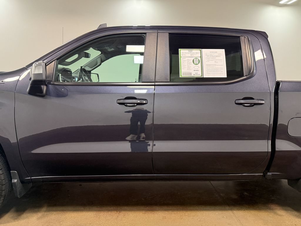 Used 2023 Chevrolet Silverado 1500 LT AWD/4WD image 38