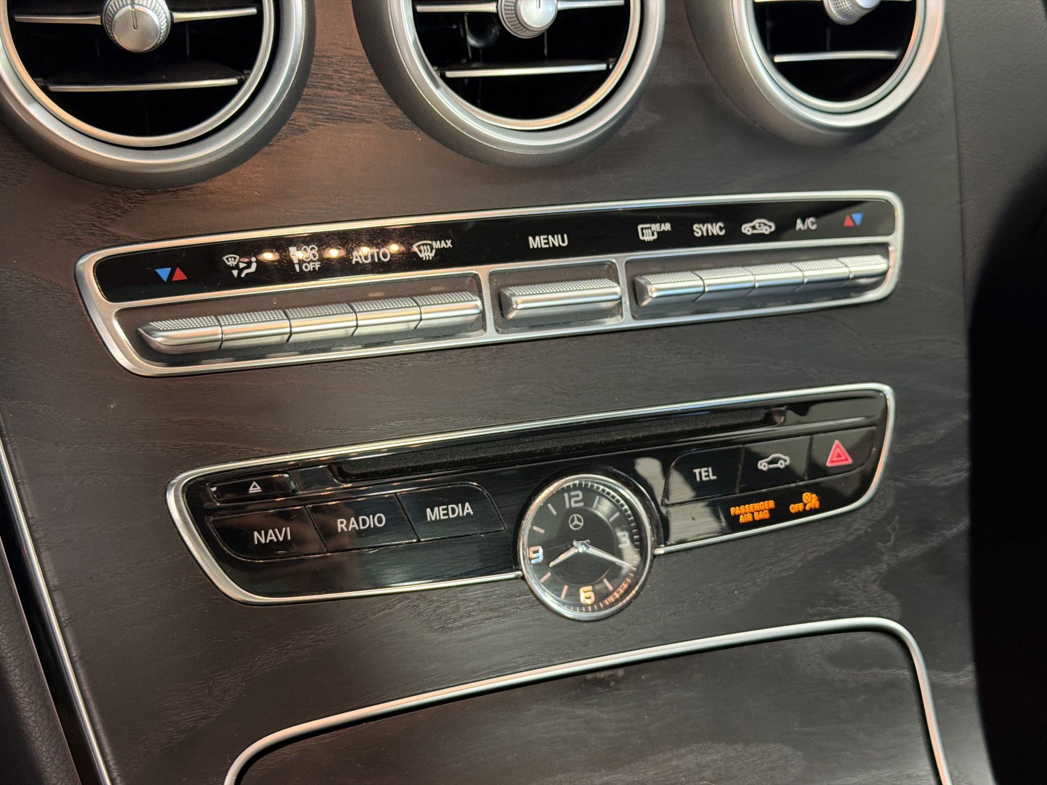 Used 2015 Mercedes-Benz C 300 4MATIC Sedan image 18