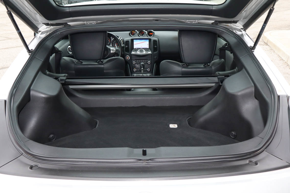 Used 2012 Nissan 370Z Touring w/ Sport Pkg image 8