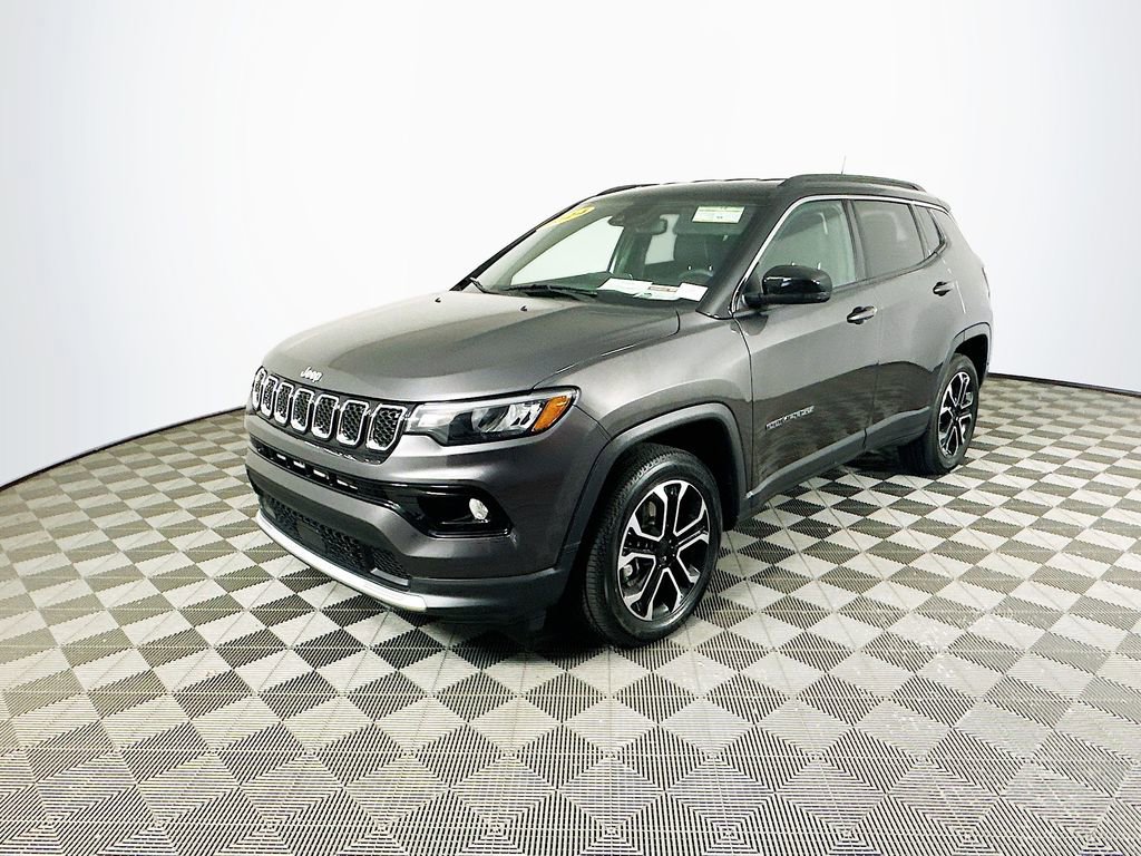 Used 2024 Jeep Compass Limited AWD/4WD image 5