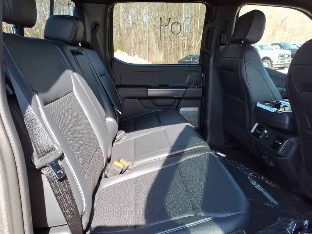 New 2026 Ford F150 Lariat w/ Equipment Group 501A Mid AWD/4WD image 16