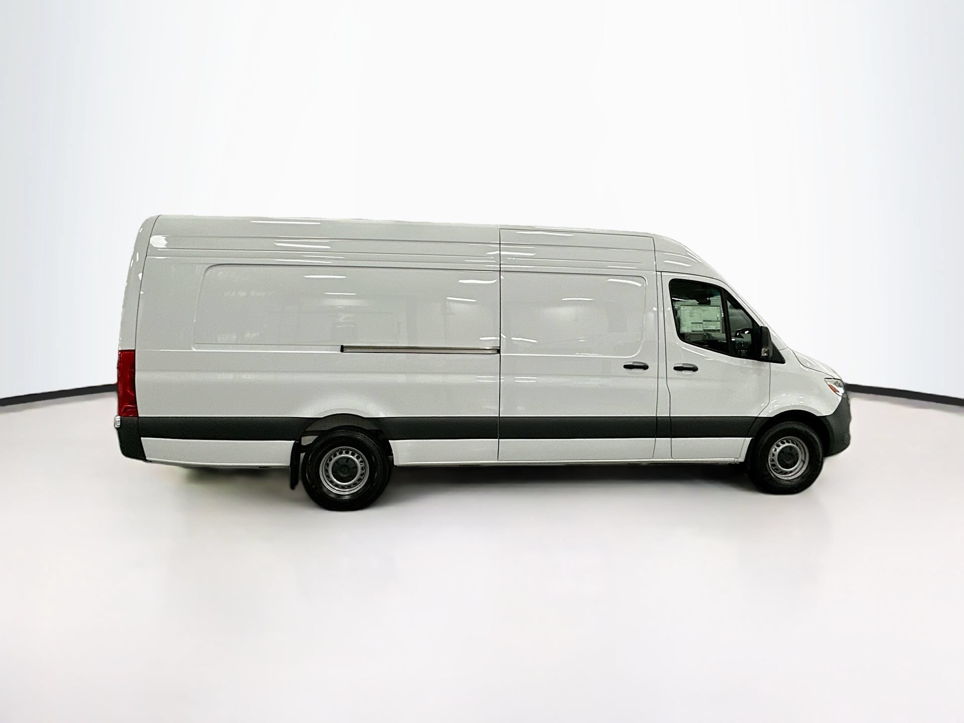 Used 2026 Mercedes-Benz Sprinter 2500 image 8