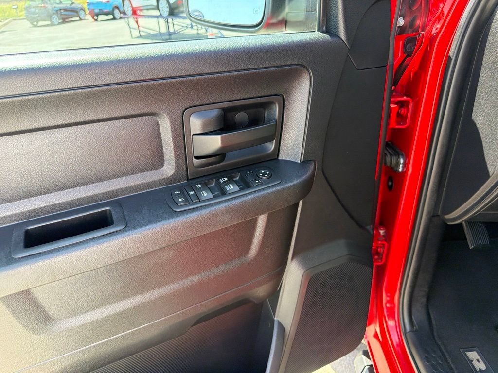 Used 2016 RAM 1500 Express w/ Popular Equipment Group AWD/4WD image 19