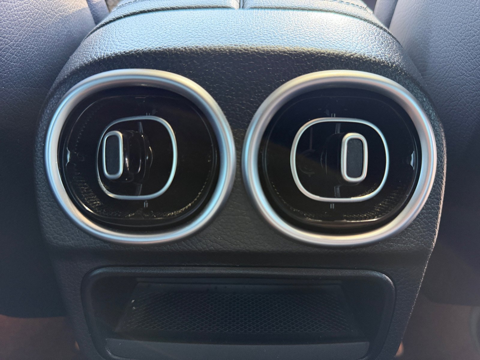Used 2025 Mercedes-Benz CLE 300 4MATIC Coupe image 31
