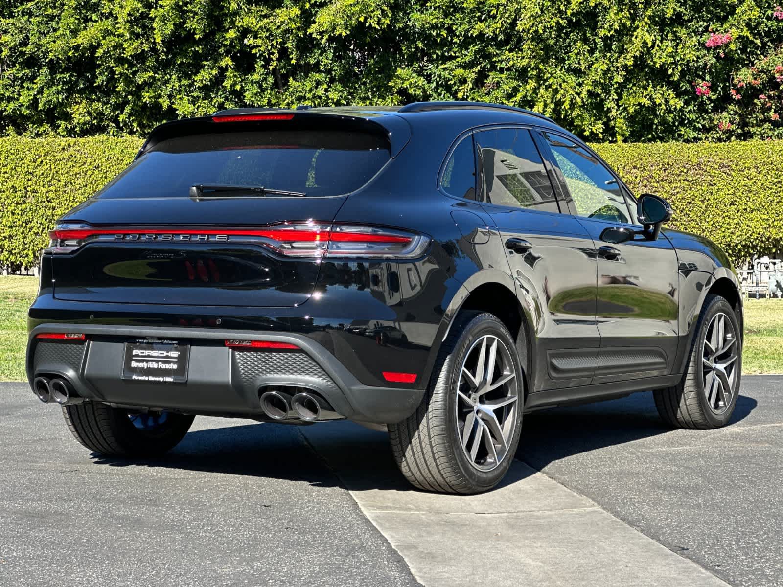 New 2026 Porsche Macan S AWD/4WD image 8