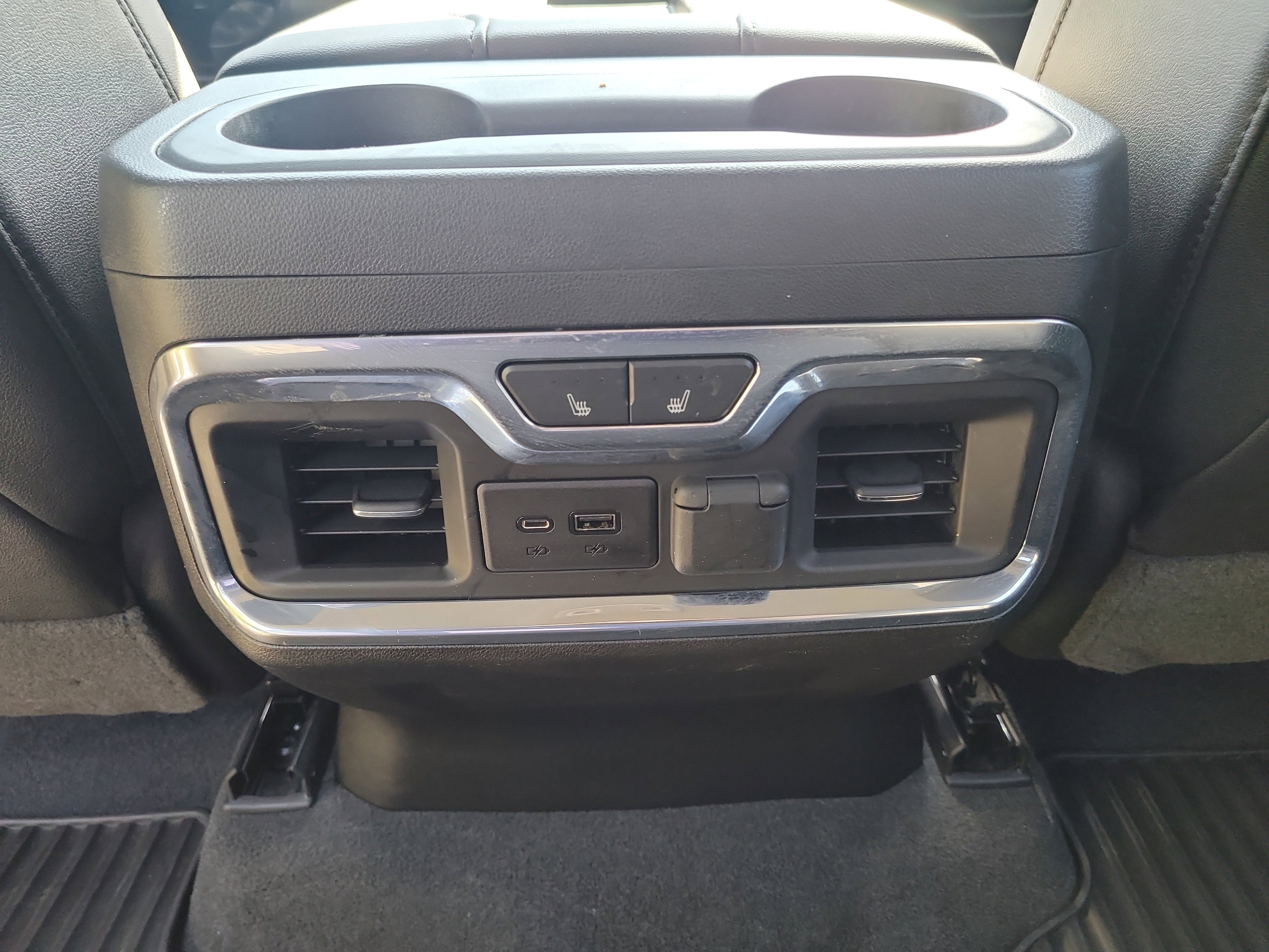 Used 2021 Chevrolet Silverado 2500 LTZ w/ LTZ Plus Package AWD/4WD image 17