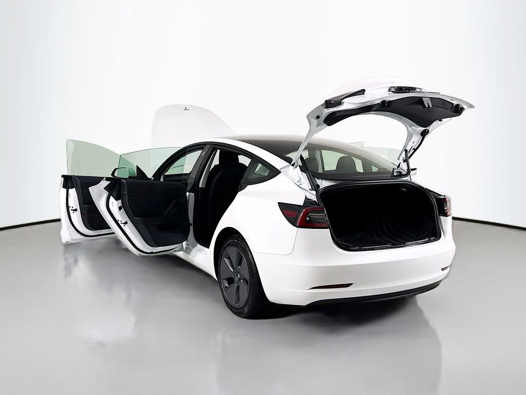 Used 2023 Tesla Model 3 Standard Range image 33