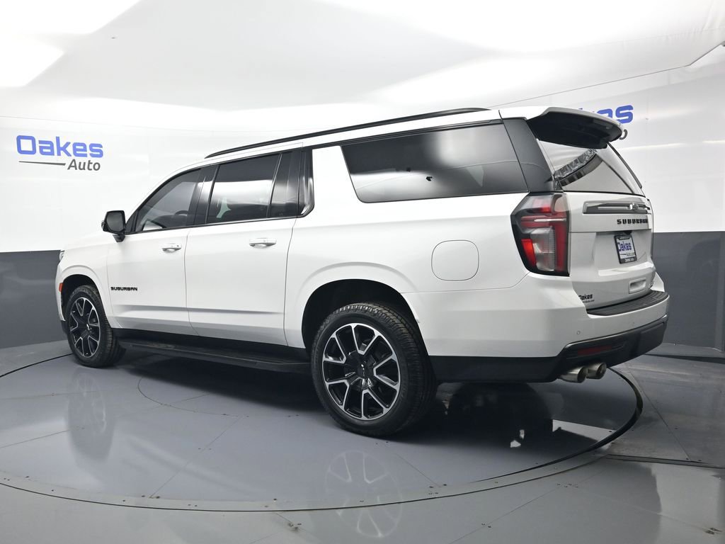 Used 2022 Chevrolet Suburban RST w/ Sport Performance Package AWD/4WD image 6