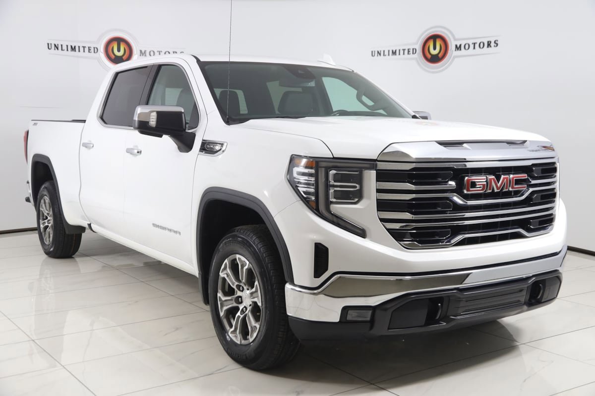 Used 2023 GMC Sierra 1500 SLT w/ SLT Convenience Package AWD/4WD image 22