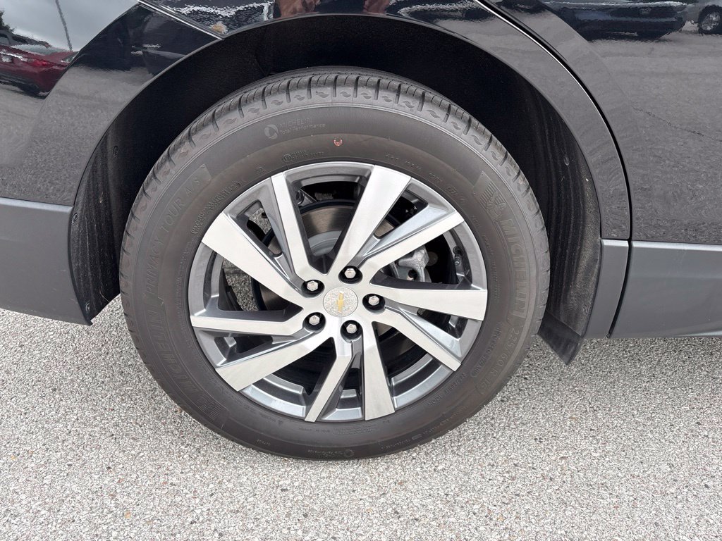 Used 2024 Chevrolet Equinox Premier FWD image 12