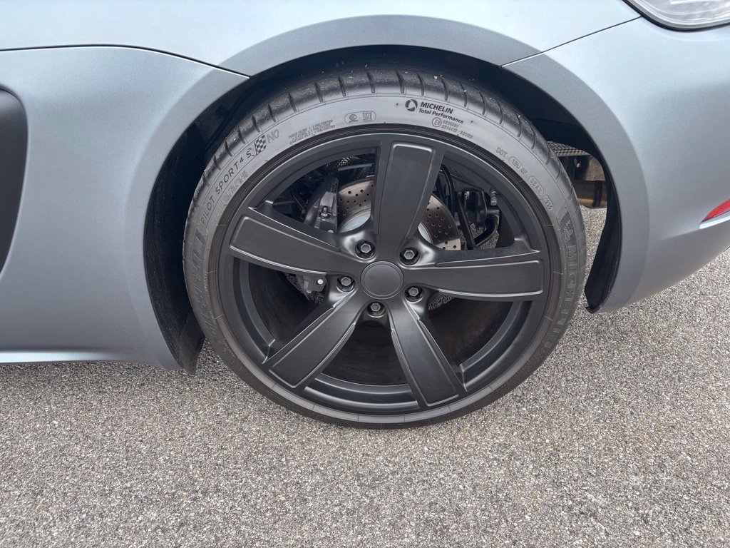 Certified 2025 Porsche 718 Boxster RWD image 34