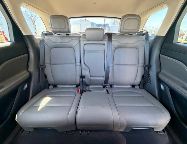 Used 2023 Lincoln Corsair AWD w/ Equipment Group 101A image 15