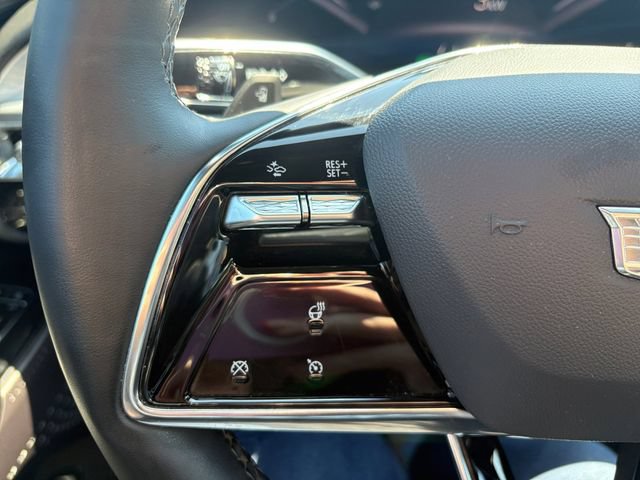 Certified 2024 Cadillac Lyriq Luxury AWD/4WD image 27