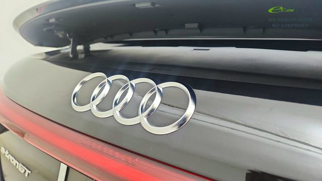 Used 2023 Audi e-tron GT Prestige w/ Prestige Package AWD/4WD image 17