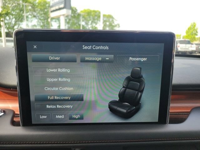 Certified 2023 Lincoln Aviator Reserve w/ Equipment Group 201A AWD/4WD image 9