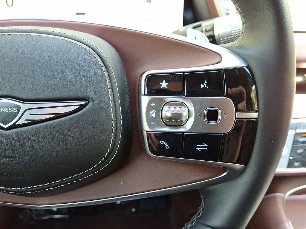 Used 2025 Genesis G90 3.5T AWD/4WD image 18