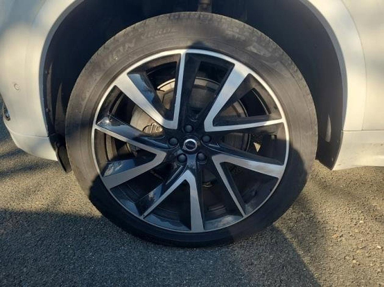 Certified 2023 Volvo XC90 B6 Plus w/ Protection Package Premier image 19