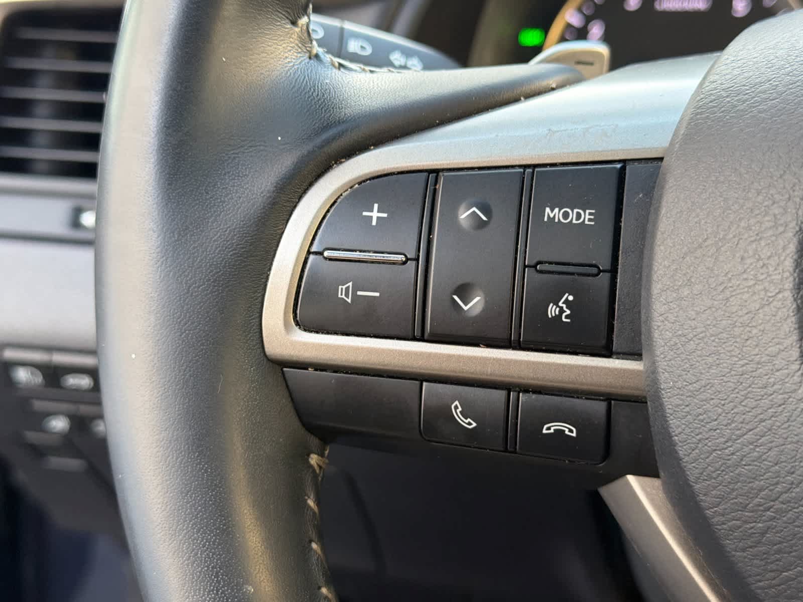 Certified 2022 Lexus RX 350 FWD w/ Premium Package image 27