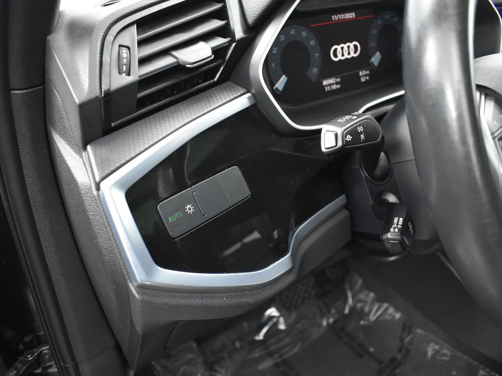 Used 2022 Audi Q3 2.0T Premium image 11