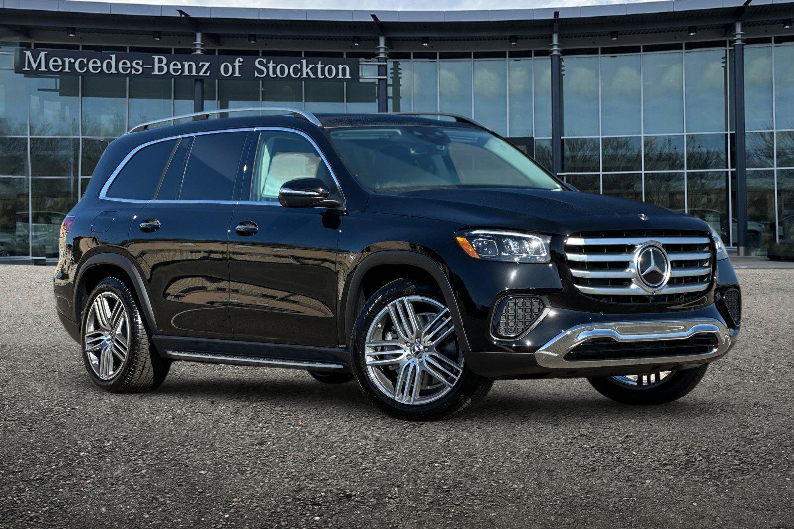 New 2026 Mercedes-Benz GLS 450 4MATIC video 1